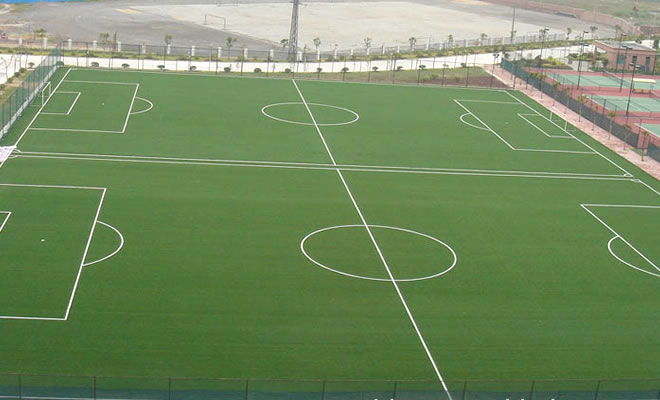 足球场人造草坪铺设的施工步骤方案