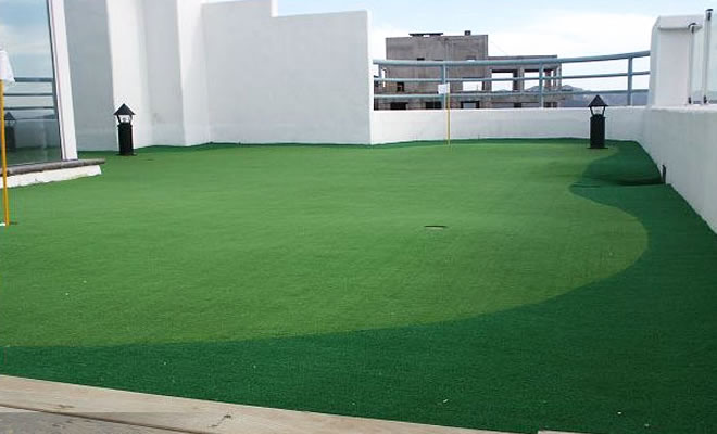扬州畅优高尔夫球场人造草坪价格特点