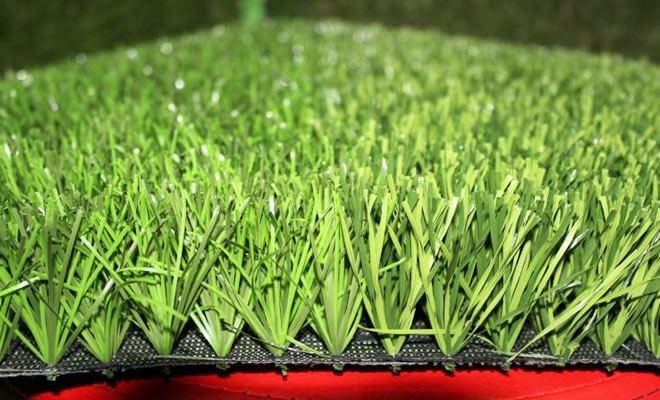 扬州是畅优人工草坪日常维护十三要点