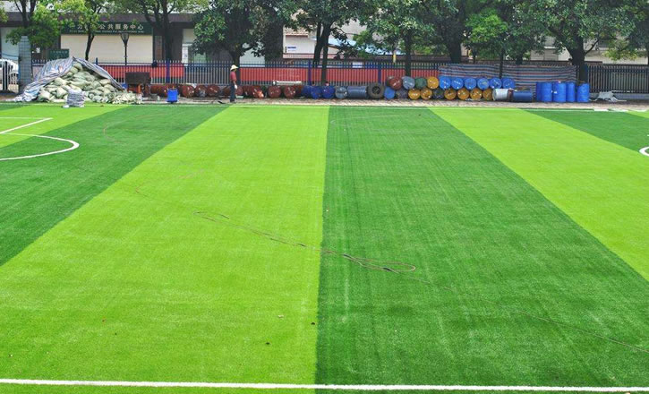 全国足球场人造草坪多少钱一平方米？